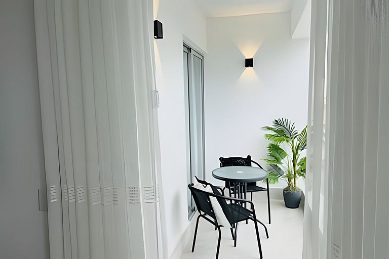 Radiant Rest Apartment