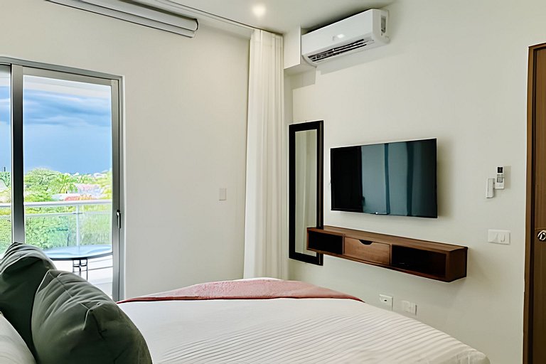 Radiant Rest Apartment