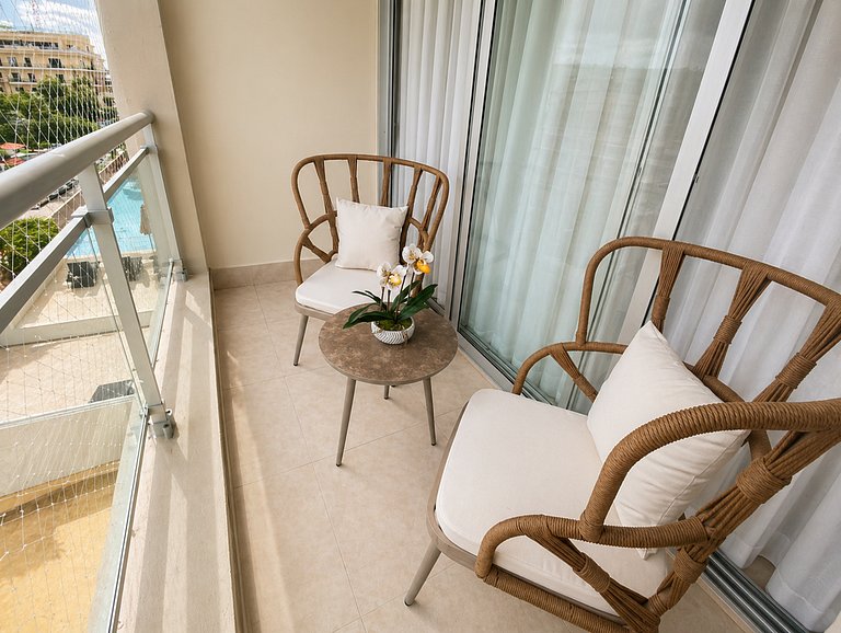 Majestic 2 bedroom apartment.