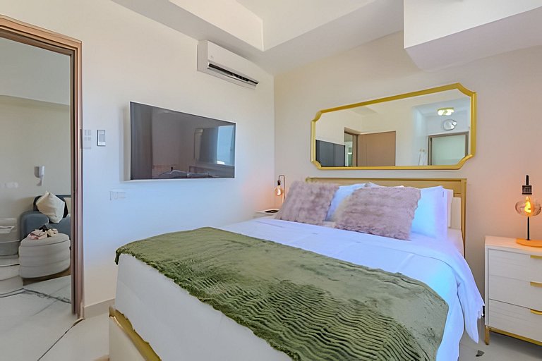 Coral Bay Studio